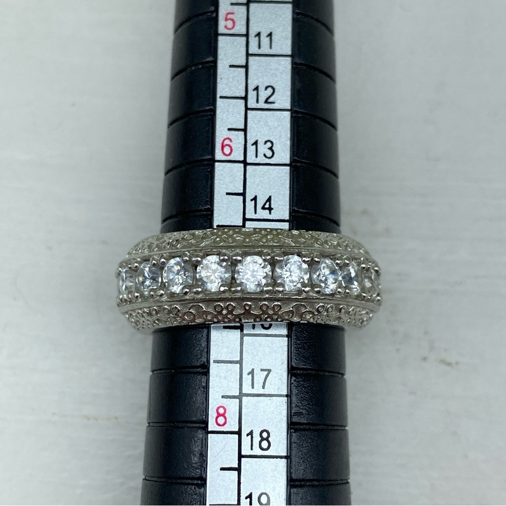 Sterling Silver “Kr 925” Full Wrap CZ Ring With Squiggles Size 7